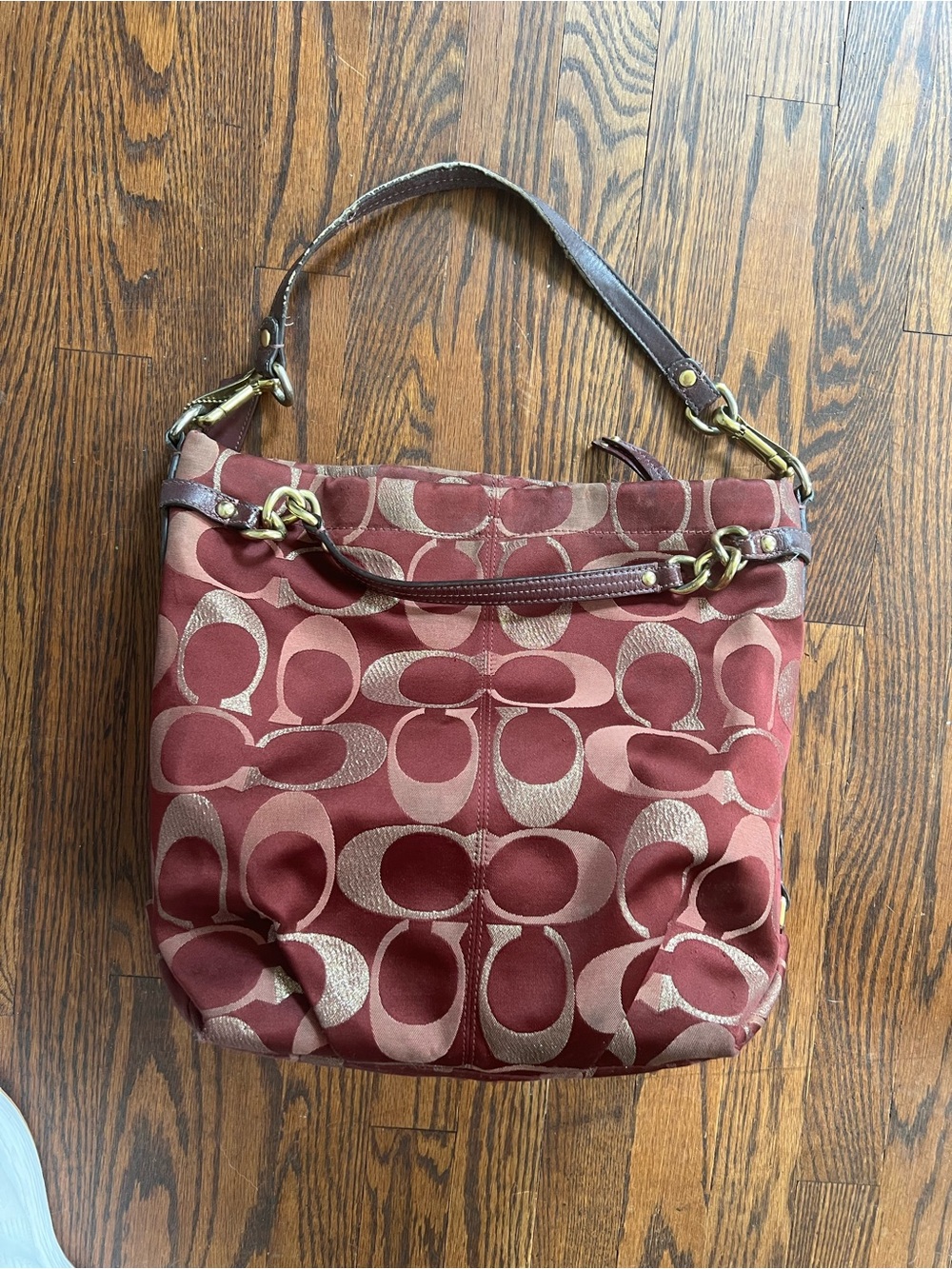 Coach slouchy bag burgundy large